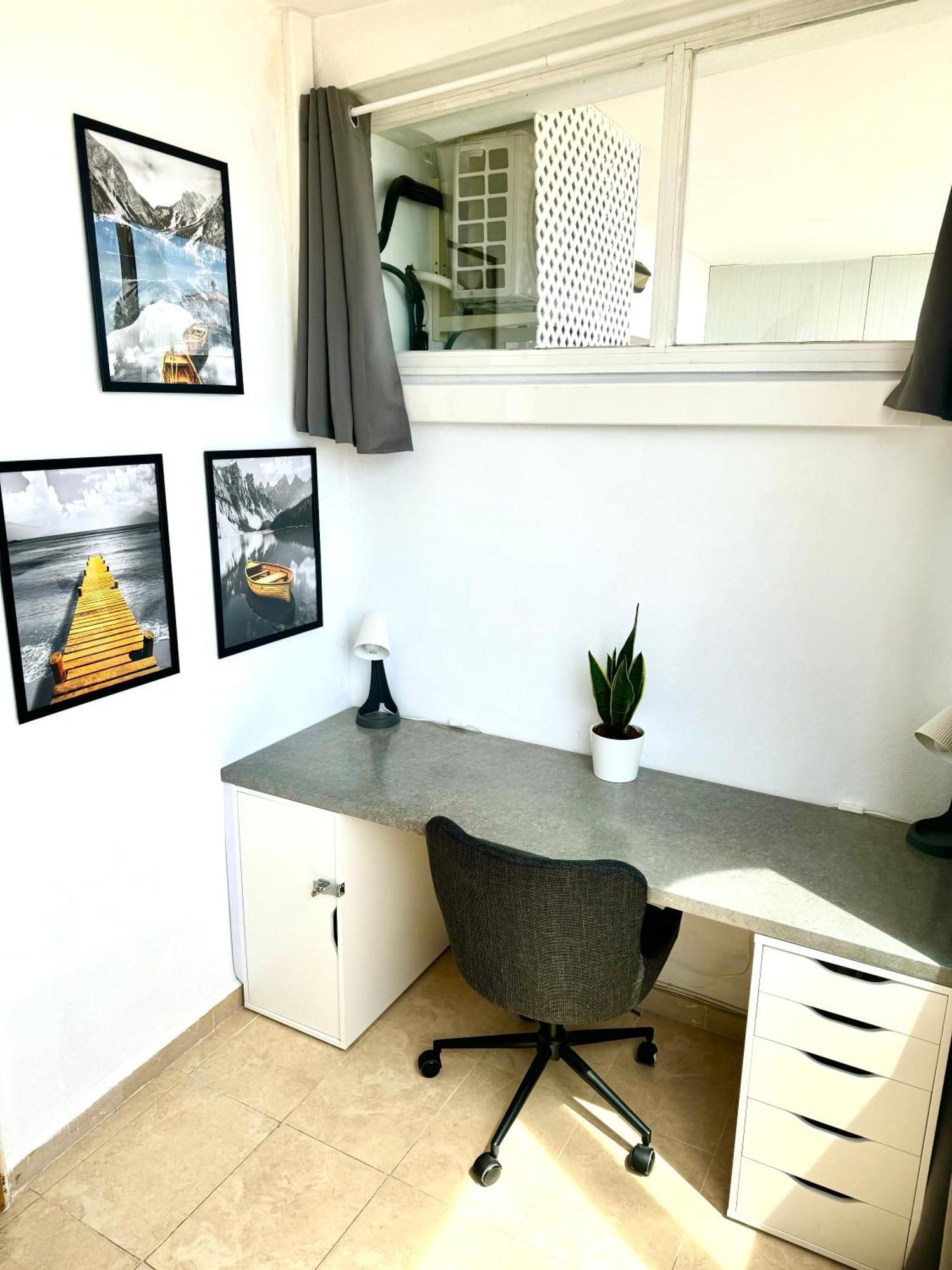 Cozy Fuengirola Apartment With Sea View & Pool Eksteriør billede
