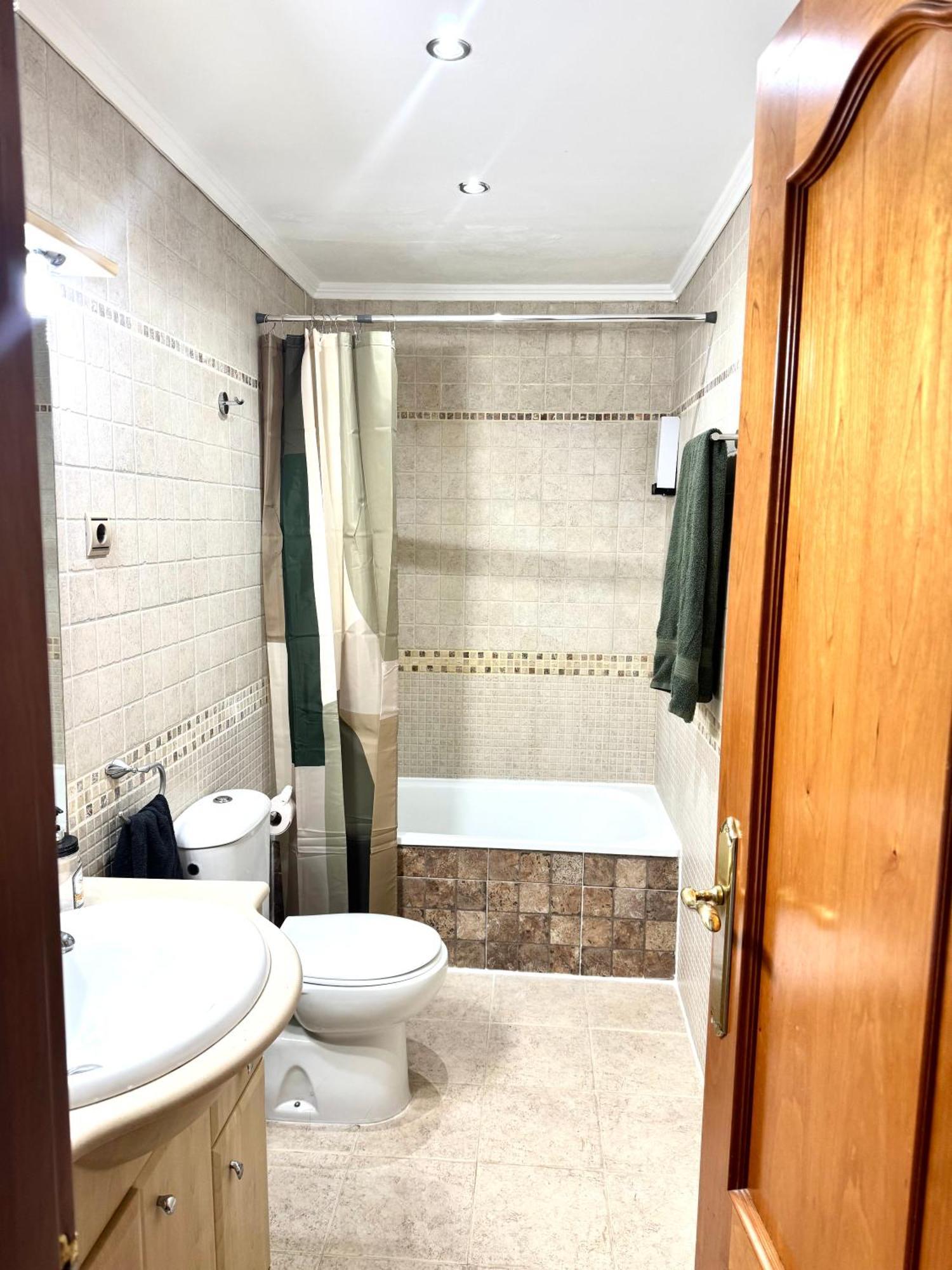 Cozy Fuengirola Apartment With Sea View & Pool Eksteriør billede